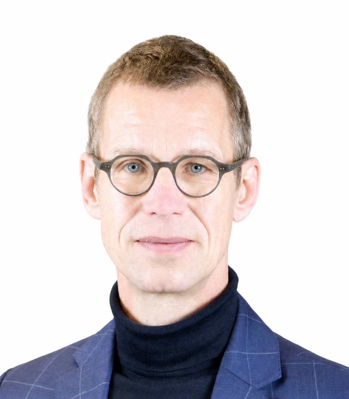 Dr. Lucas Elmenhorst